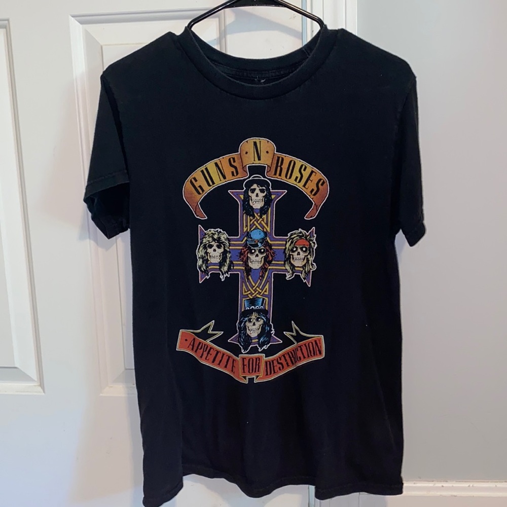 VINTAGE GUNS’ N ROSES GRAPHIC TEE